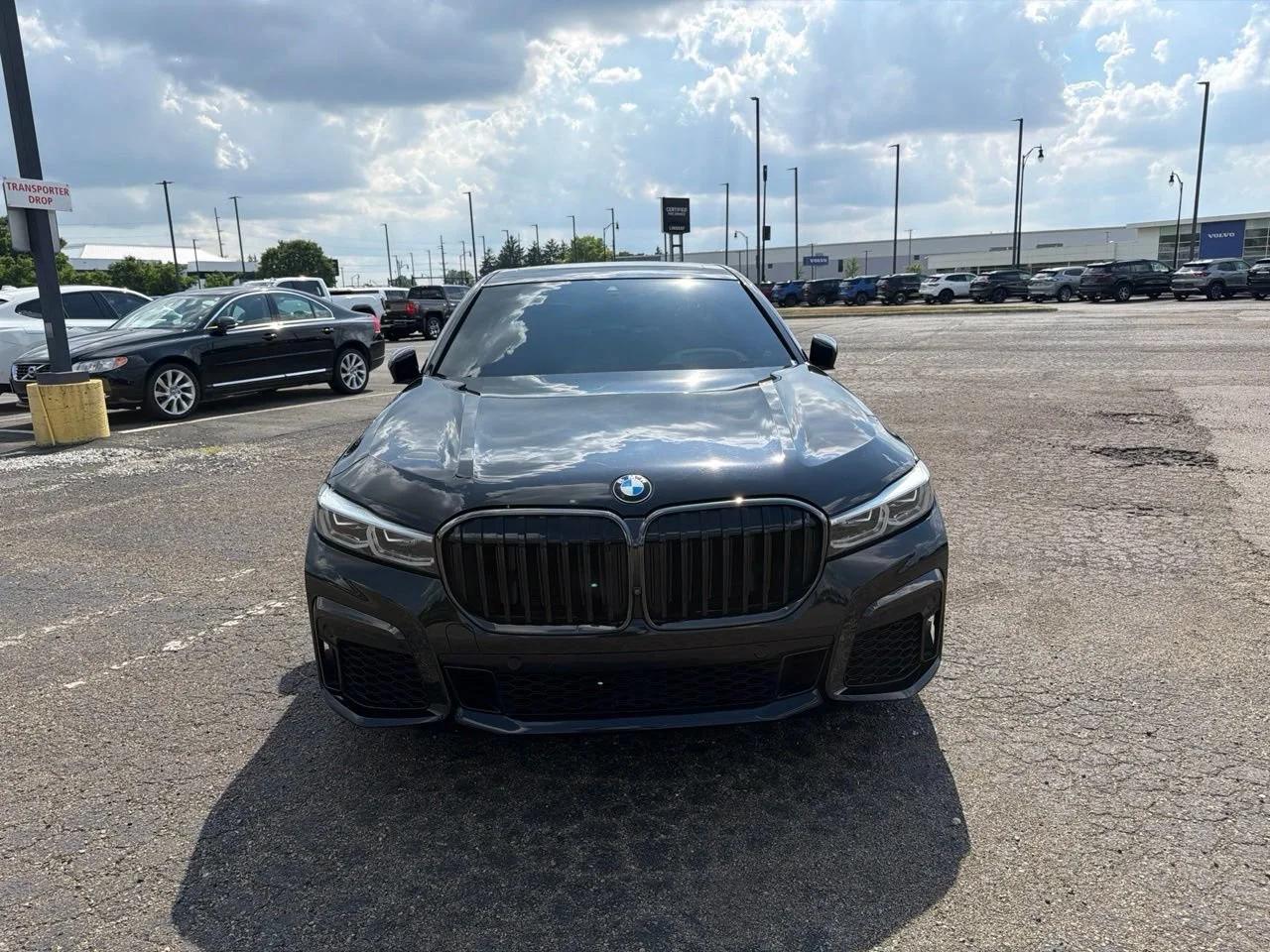 bmw 7 series 2021 WBA7U2C06MCG19524 image bmw 7 series 2021 WBA7U2C06MCG19524 image